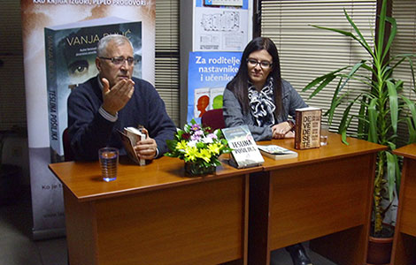  teslina pošiljka stigla u lapovo laguna knjige